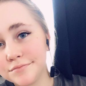 Meet your Posher, Catherine